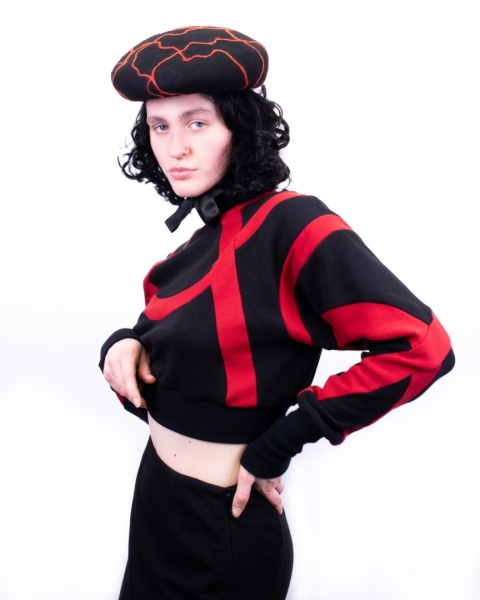 Black widow sweater