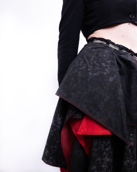 Chained skirt